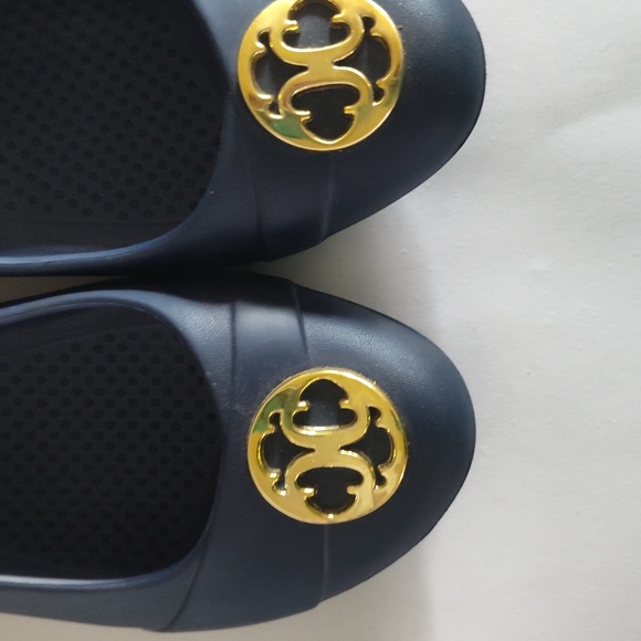 Crocs Gianna Women 7W Ballet Flats Navy Blue &Gol Medallion Light Slip-on Shoes - Picture 7 of 9